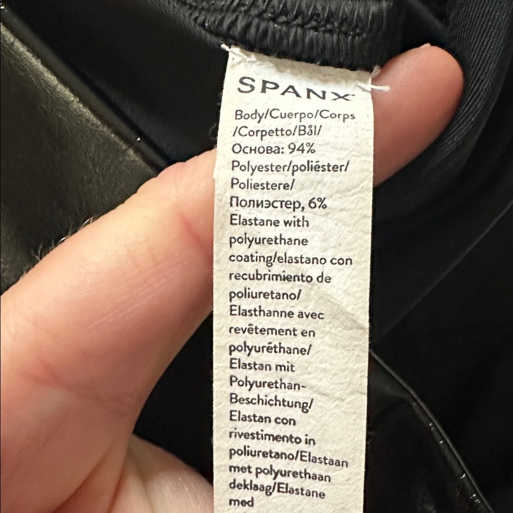 Spanx Faux Patent Leather Leggings Size L - Picture 11 of 12